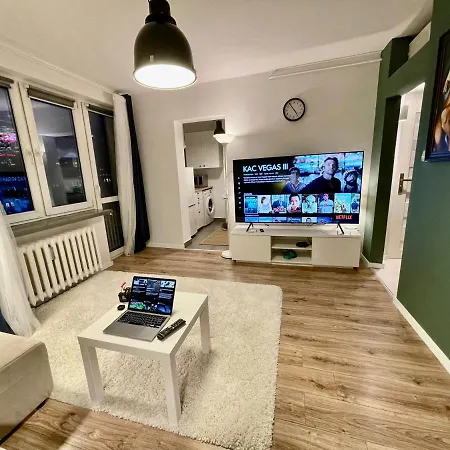Holiday Metro Fast Wifi Tv'70 Netflix Hbo Appletv Warsaw Exterior photo