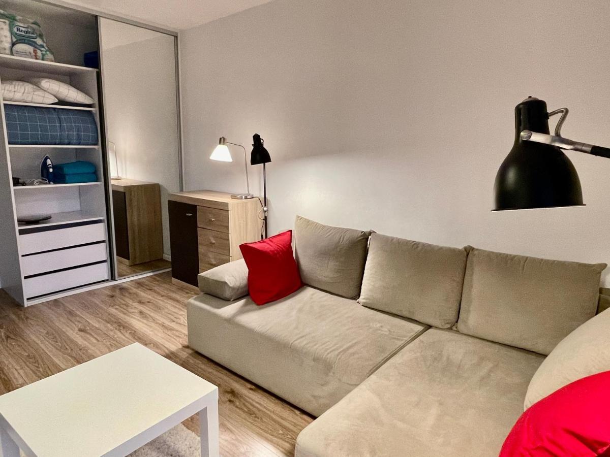Metro Fast Wifi Tv'70 Netflix Hbo Appletv Leilighet Warszawa