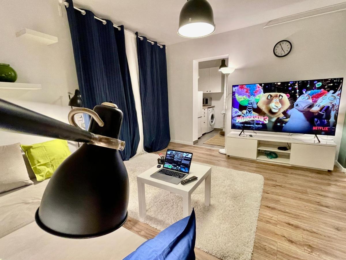 Metro Fast Wifi Tv'70 Netflix Hbo Appletv * Warszawa