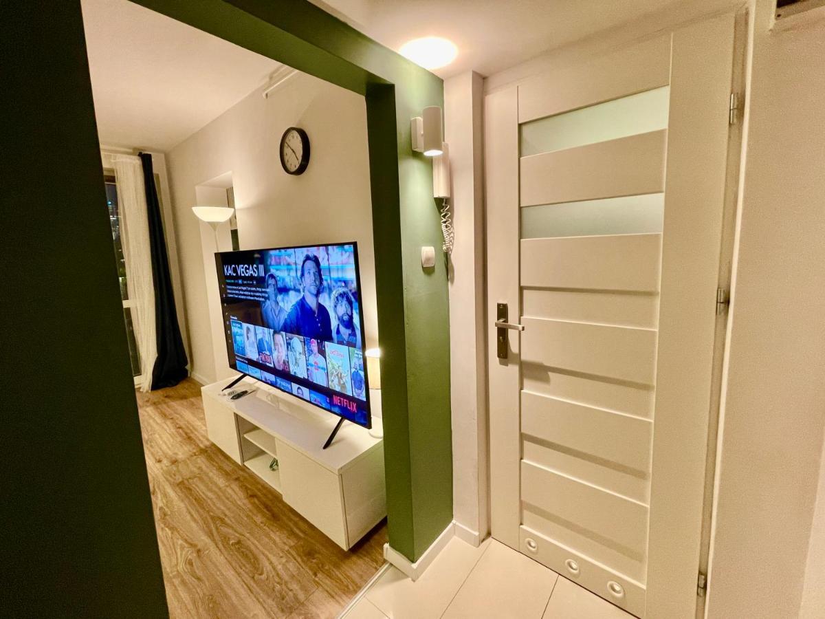 Apartment Metro Fast Wifi Tv'70 Netflix Hbo Appletv