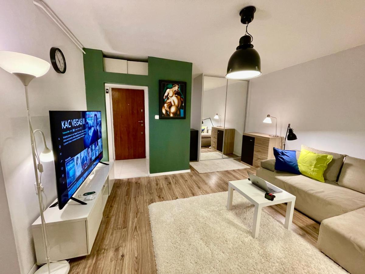Metro Fast Wifi Tv’70 Netflix Hbo Appletv