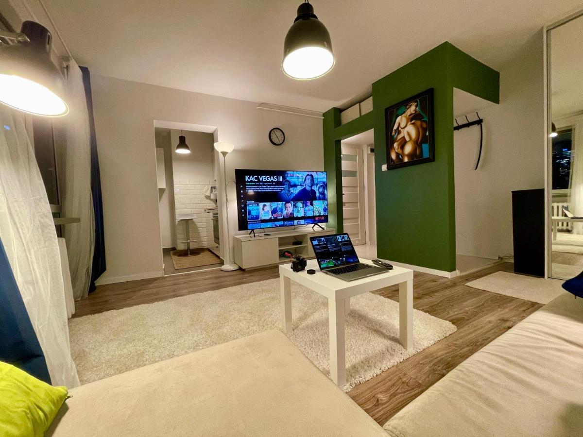 Metro Fast Wifi Tv’70 Netflix Hbo Appletv